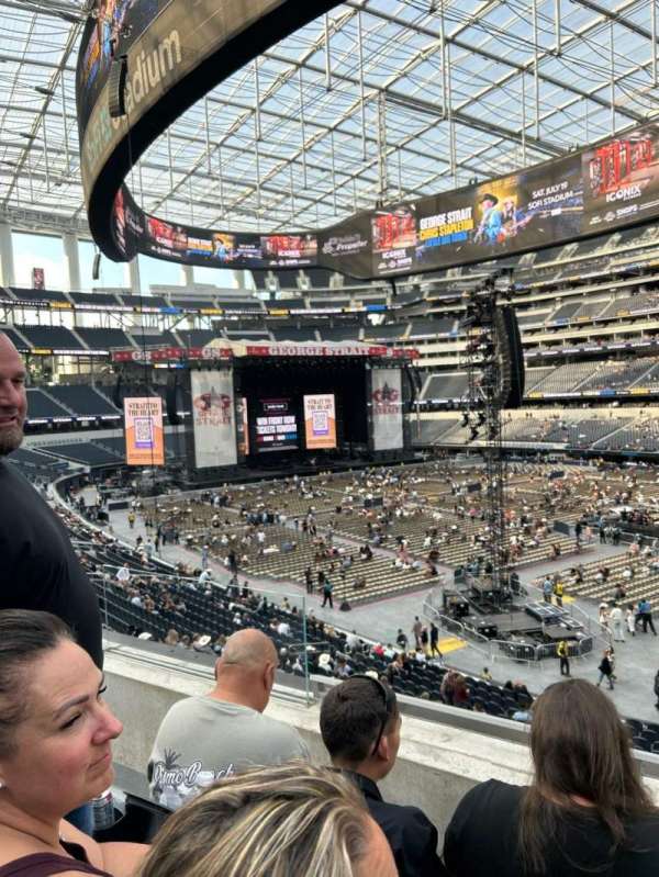 SoFi Stadium, section: 225, row: 3, seat: 17