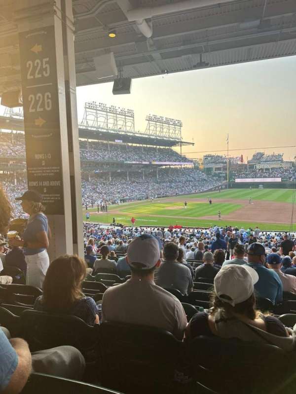 Wrigley Field, section: 226, row: 10, seat: 6