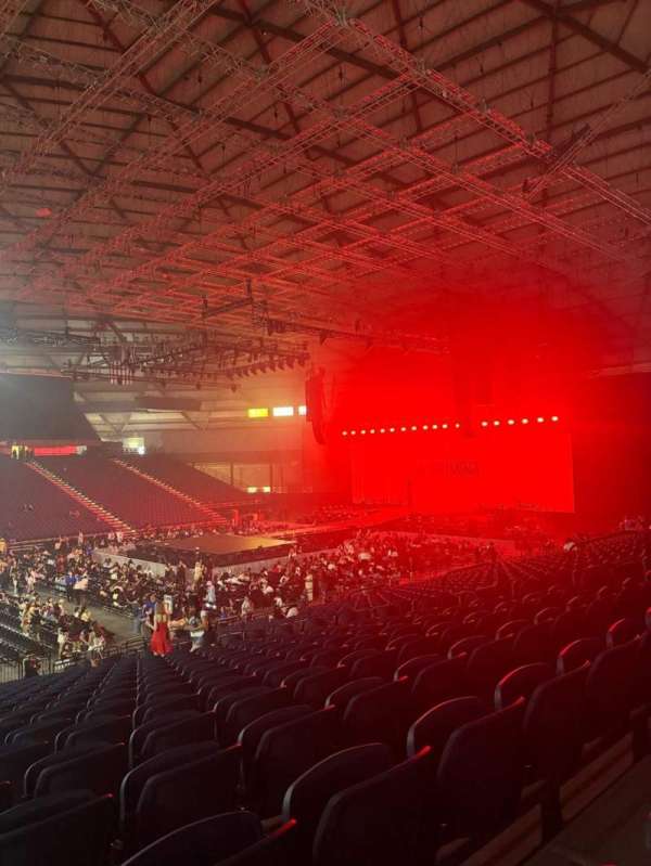 Tacoma Dome, section: 117, row: Z, seat: 14-16