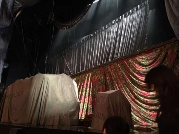 Majestic Theatre, section: Orchestra R, row: BB, seat: 8