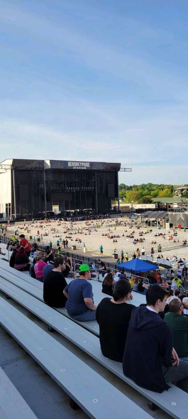 Hershey Park Stadium, section: 4, row: Q, seat: 1