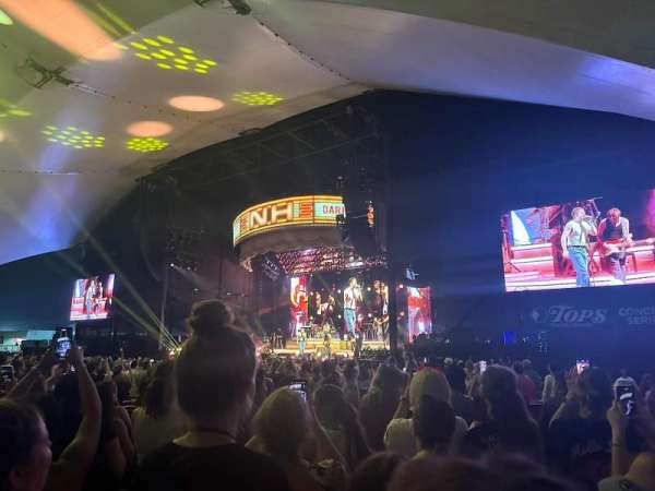 Darien Lake Amphitheater, section: 203, row: 6
