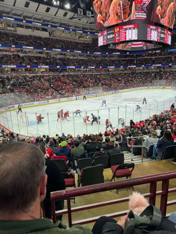 United Center, section: 104, row: 17