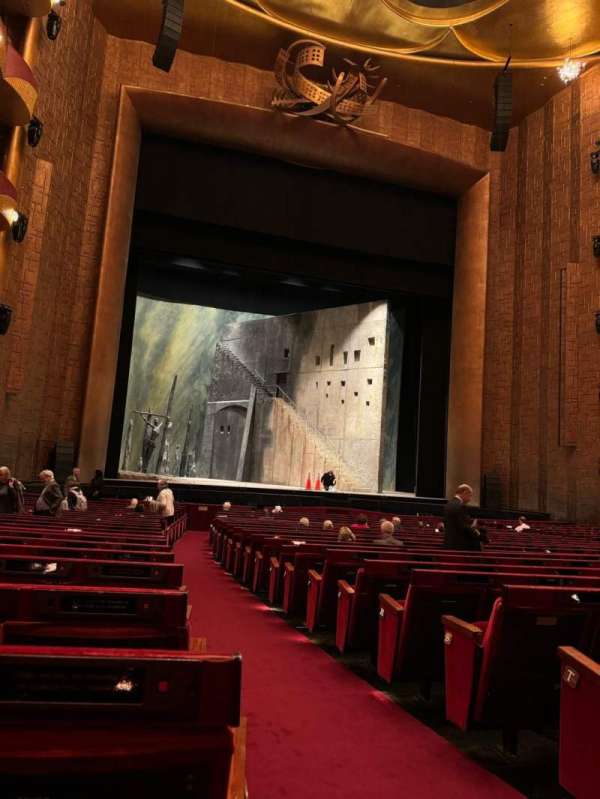 Metropolitan Opera House - Lincoln Center, section: Orchestra L, row: W, seat: 1