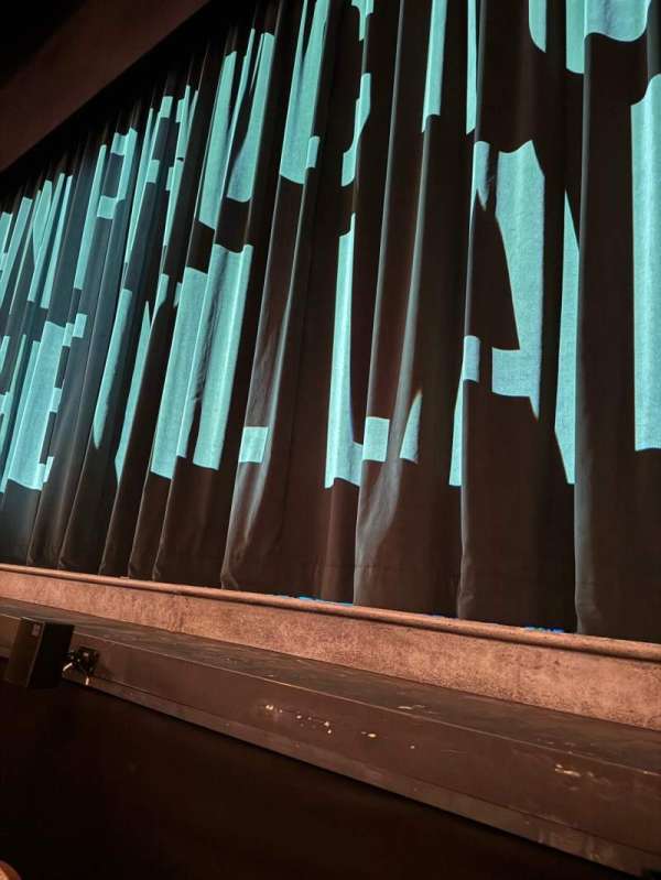 Booth Theatre, section: Orchestra R, row: BB, seat: 2