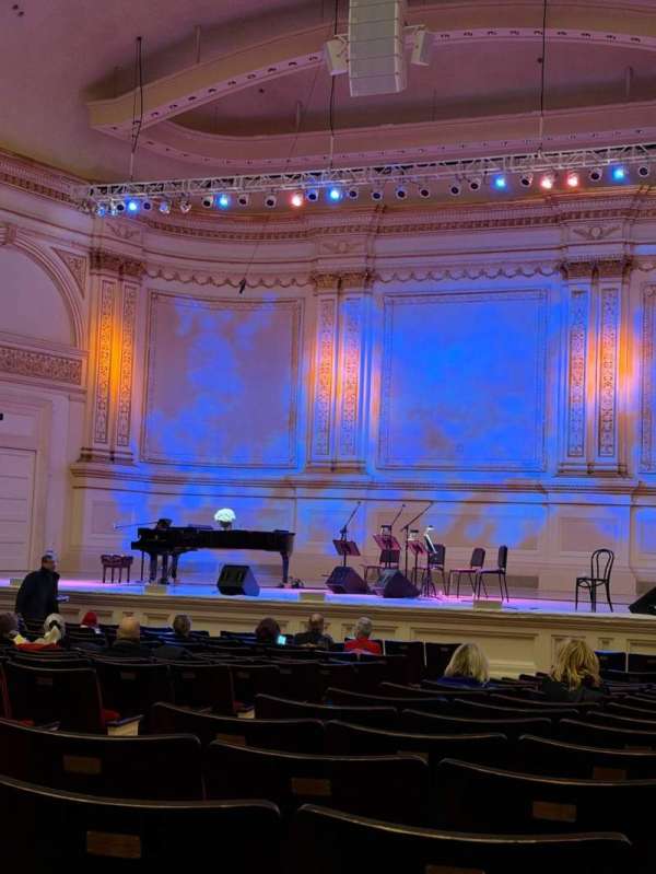 Carnegie Hall, section: Parquet R, row: T, seat: 8