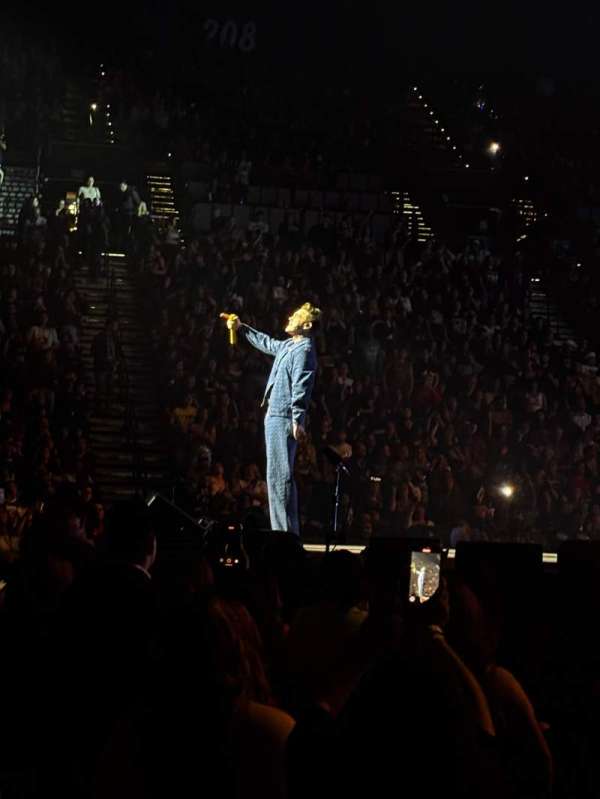 MGM Grand Garden Arena, section: 25, row: C, seat: 4
