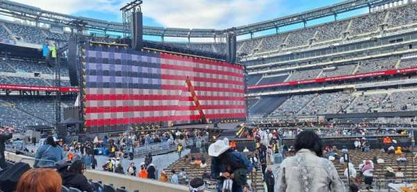 MetLife Stadium, section: 137, row: 10, seat: 1