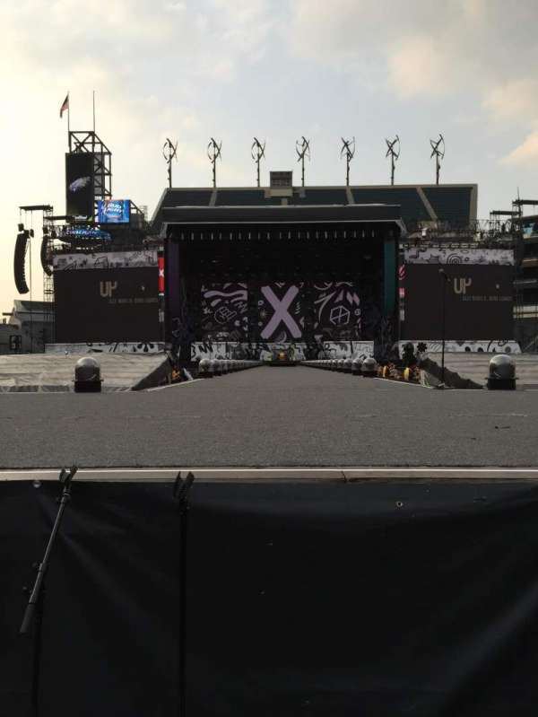 Lincoln Financial Field, section: Floor 4