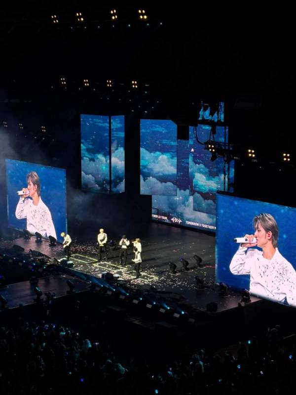 American Airlines Center, section: 210, row: B, seat: 6