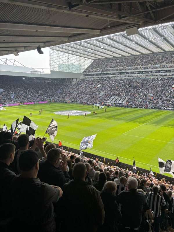 St James' Park, section: LEC-B, row: Q, seat: 77