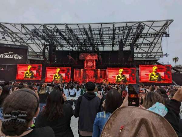 BMO Stadium, section: Floor B2, row: 8, seat: 2