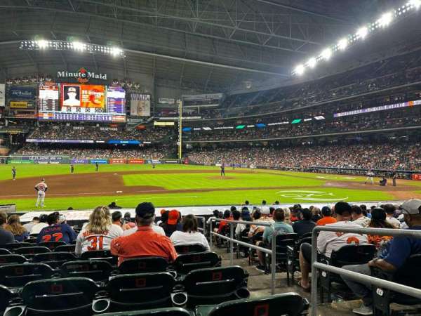 Daikin Park, section: 112, row: 17, seat: 15
