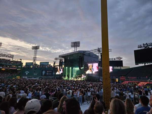 Fenway Park, section: Right Field Box 94, row: BB, seat: 5