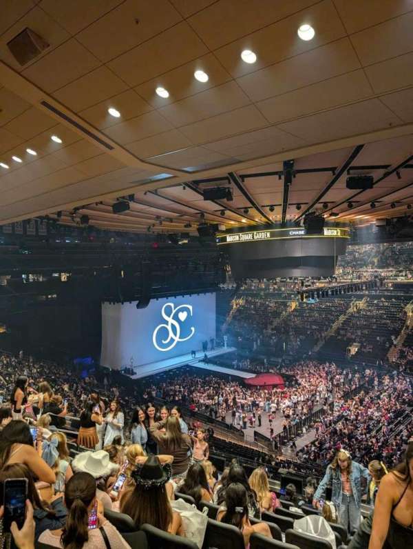 Madison Square Garden, section: 226, row: 9, seat: 15