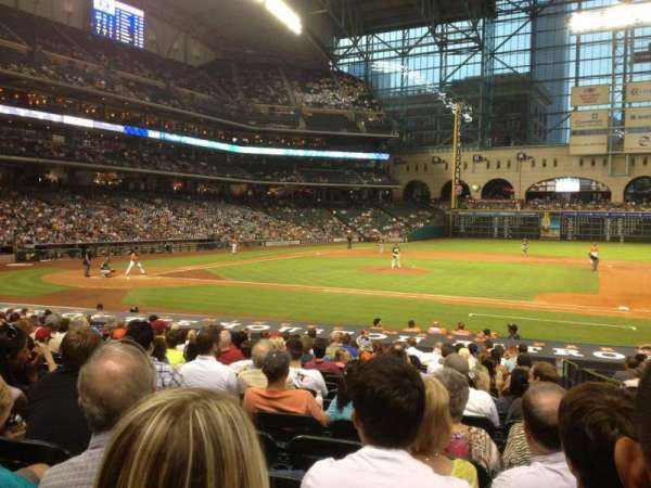 Daikin Park, section: 125, row: 21, seat: 16