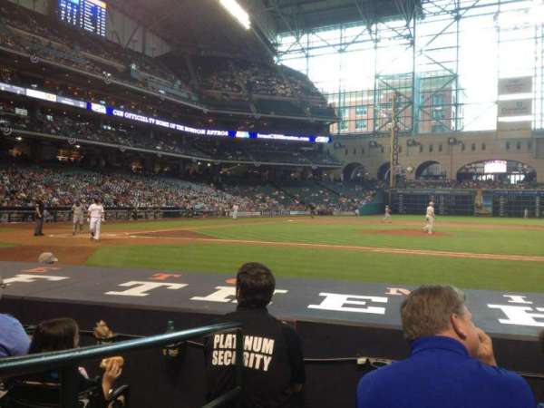 Daikin Park, section: 125, row: 8, seat: 1