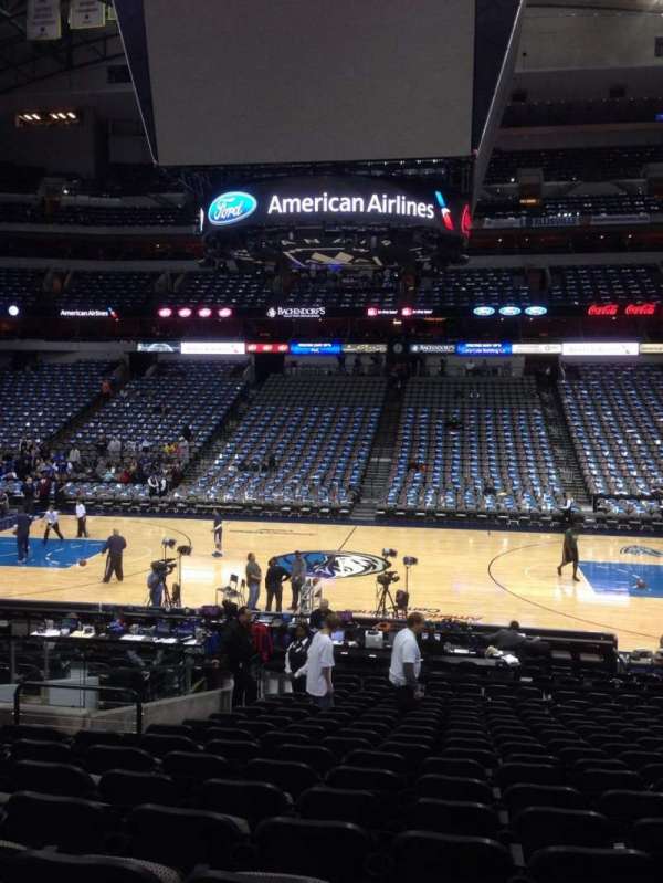 American Airlines Center, section: 118, row: T, seat: 11