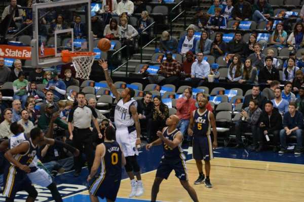 American Airlines Center, section: 118, row: T, seat: 11