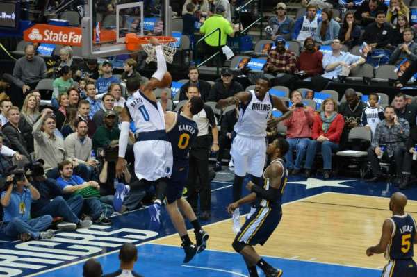 American Airlines Center, section: 118, row: T, seat: 11