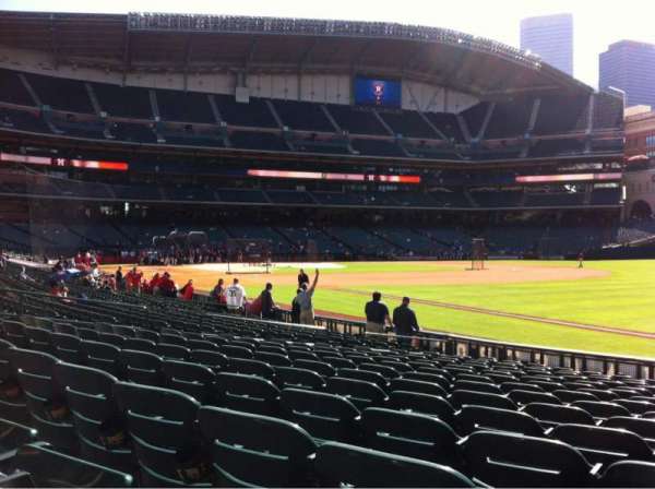 Daikin Park, section: 131, row: 15, seat: 17