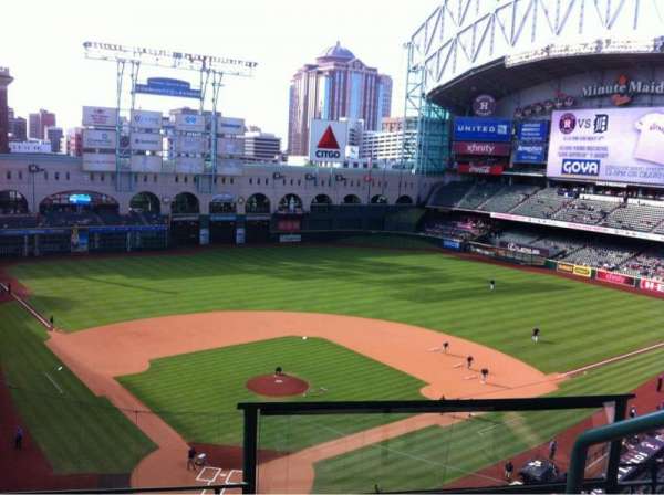 Daikin Park, section: 320, row: 3, seat: 16