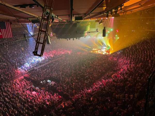 Madison Square Garden, section: 309, row: 1, seat: 13