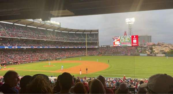 Angel Stadium, section: 225, row: G, seat: 15