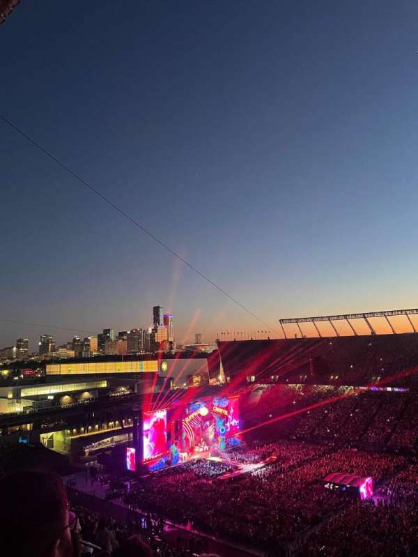 Commonwealth Stadium, Edmonton, section: O2, row: 80, seat: 8