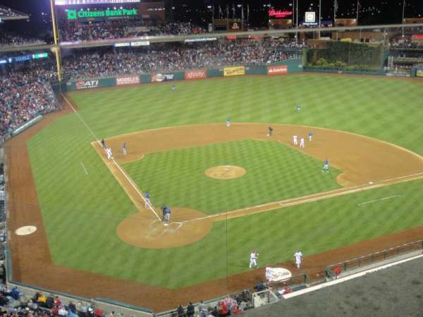 citizens bank park, section: 318, row: 1, seat: 10
