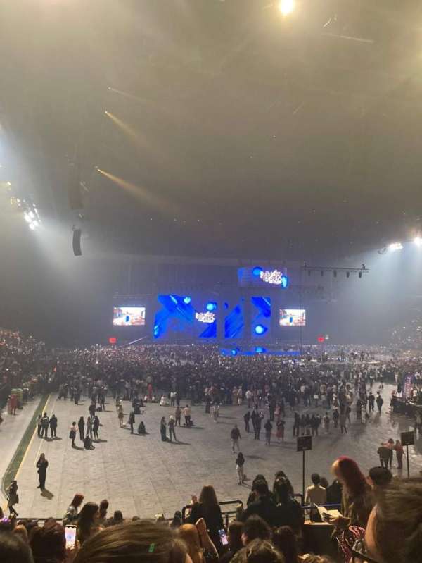 Paris La Défense Arena, section: 108, row: 26, seat: 13
