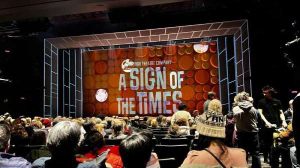New World Stages - Stage 1, section: Orchestra C, row: N, seat: 114