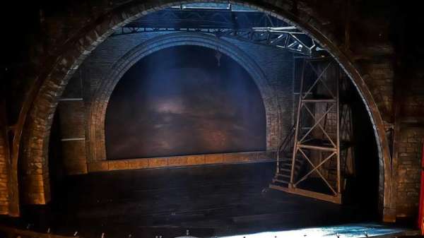 Lunt-Fontanne Theatre, section: Front Mezzanine C, row: A, seat: 111