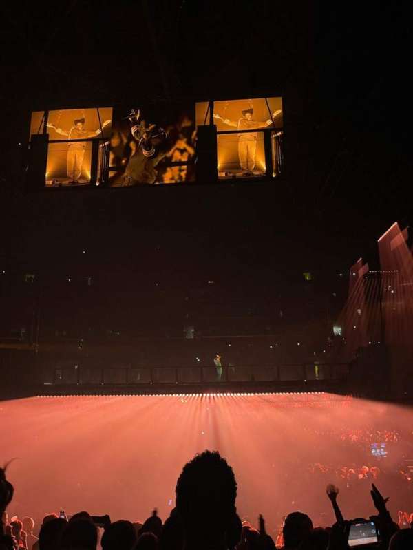 Crypto.com Arena, section: 111, row: 17, seat: 19