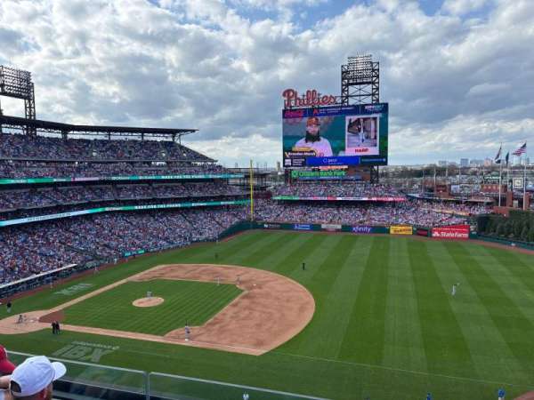 Citizens Bank Park, section: 313, row: 3, seat: 3