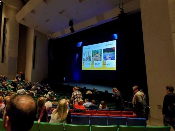 Des Moines Civic Center, section: 3E, row: R, seat: 90