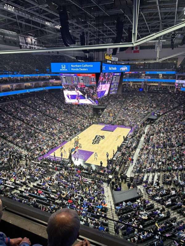 Golden 1 Center, section: 210, row: B, seat: 6