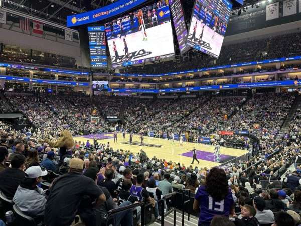 Golden 1 Center, section: 117, row: F, seat: 11