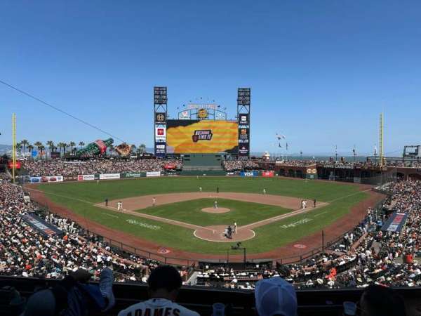 Oracle Park, section: 216, row: C, seat: 7