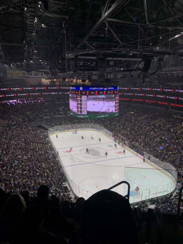 Crypto.com Arena, section: 312, row: 6, seat: 1