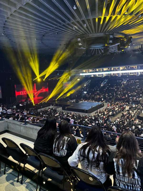 Oakland Arena, section: C15