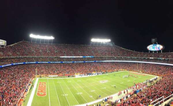 Arrowhead Stadium, section: 328, row: 5, seat: 12