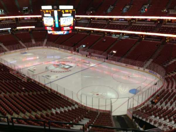 Honda Center, section: 428, row: E, seat: 3