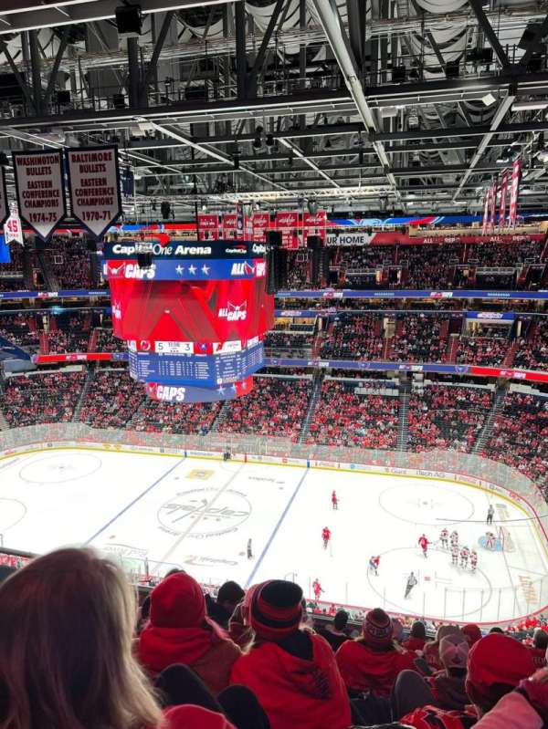 Capital One Arena, section: 402, row: J, seat: 7