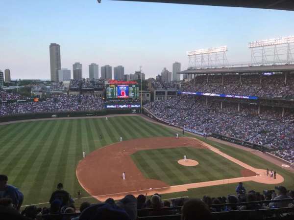 Wrigley Field, section: 410L, row: 3, seat: 4