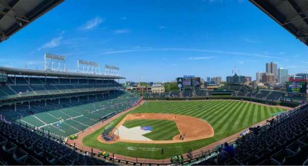 Wrigley Field, section: 323R, row: 10, seat: 21