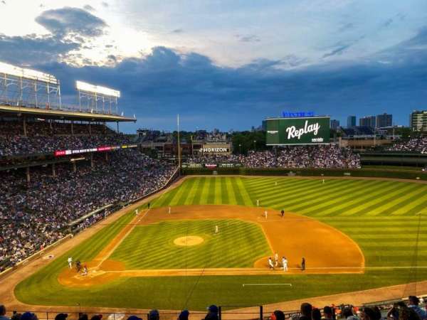 Wrigley Field, section: 323R, row: 9, seat: 21