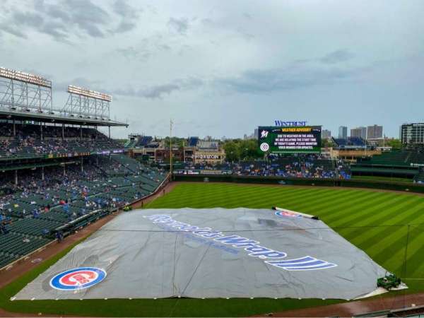 Wrigley Field, section: 323R, row: 9, seat: 21