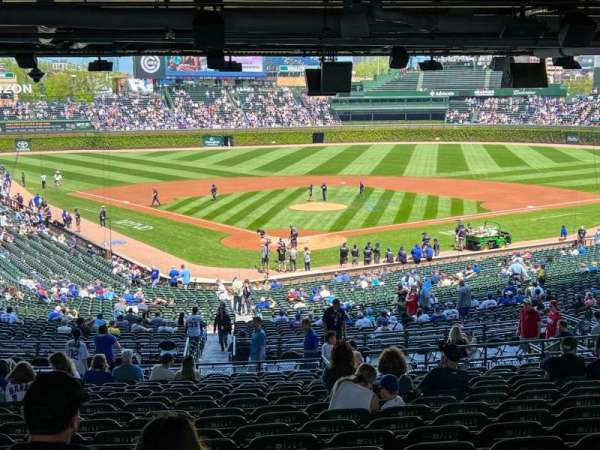 Wrigley Field, section: 218, row: 21, seat: 5