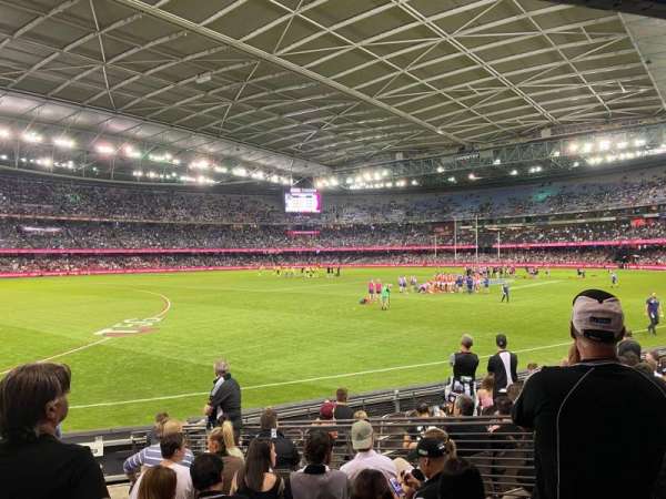 Marvel Stadium, section: L1-18, row: L, seat: 45